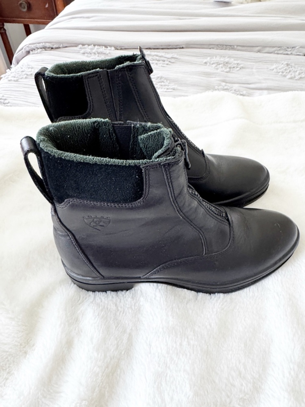 ARIAT EXTREME WINTER INSULATED ZIP UP BLACK HORSE RIDING JODHPUR BOOTS sz 8B - Picture 2 of 7